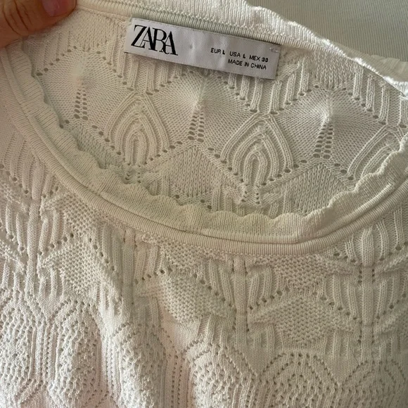 Zara Crochet Balloon Sleeve Sweater - Picture 6 of 7